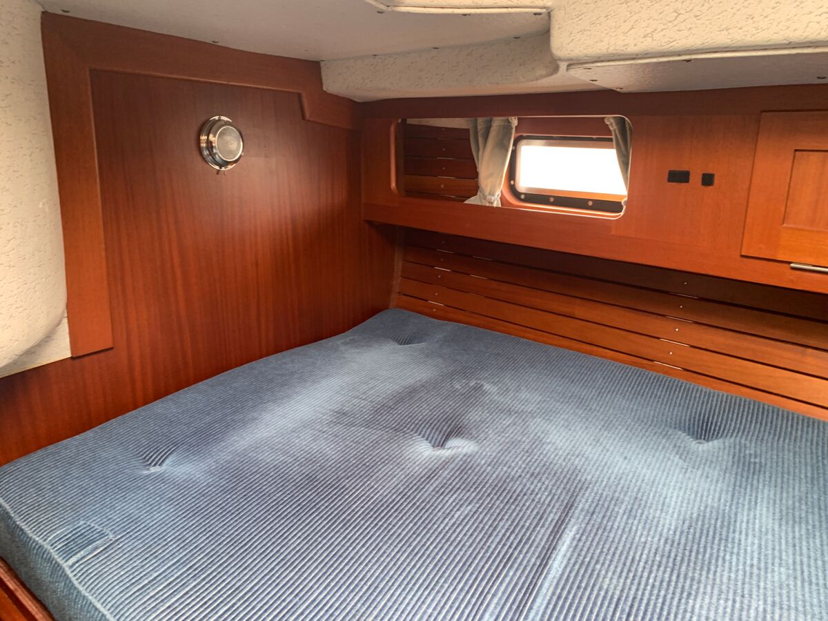 Segelyacht Hallberg-Rassy 352 Scandinavia by Sailing World Yachtbrokers Heiligenahafen 32