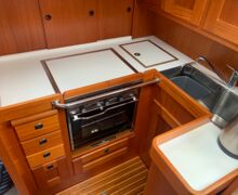 Segelyacht Hallberg-Rassy 36 MK II Sailing World Yachtmakler 12