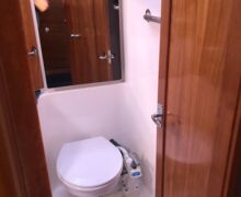 Bavaria 42-Cruiser-Gebrauchtyacht-Sailing-World-Yachtbrokers-22