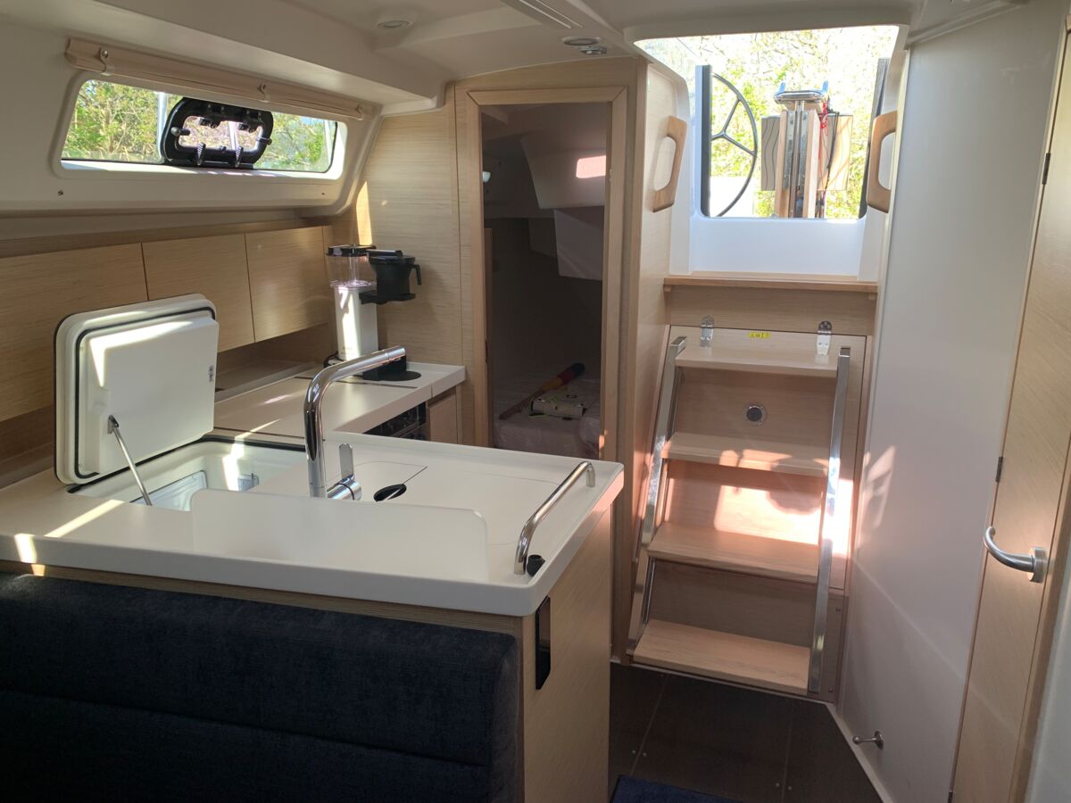 Hanse 348