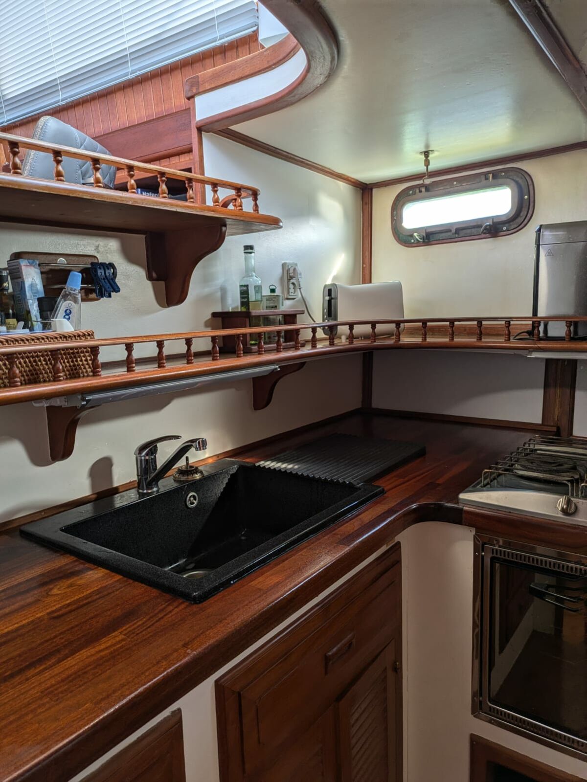 Motorsailer Island Trader 40 Sailing World Yachtbrokers Heiligenhafen 22
