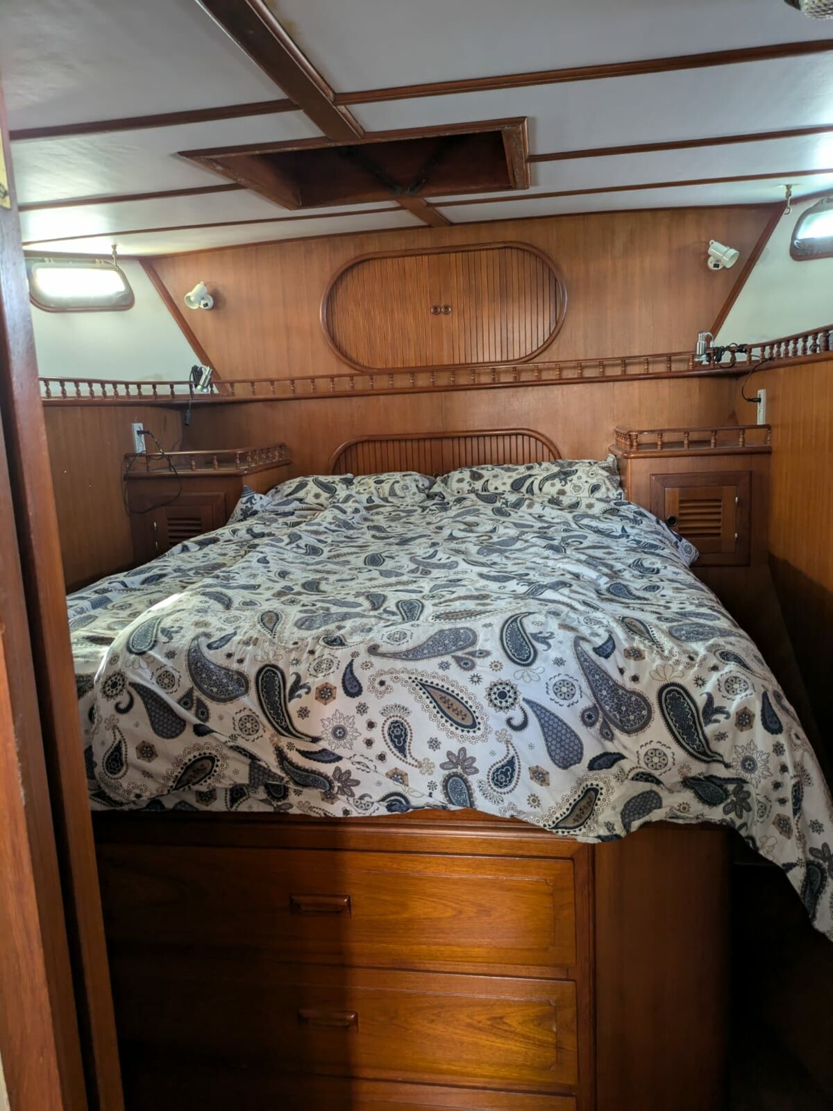 Motorsailer Island Trader 40 Sailing World Yachtbrokers Heiligenhafen 28