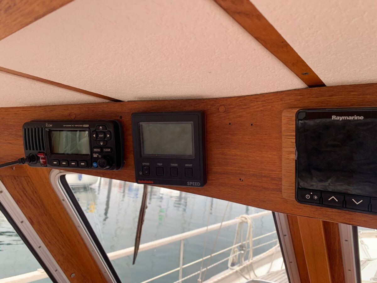 Motorsegler Nauticat 33 Sailing World Yachtmakler 19