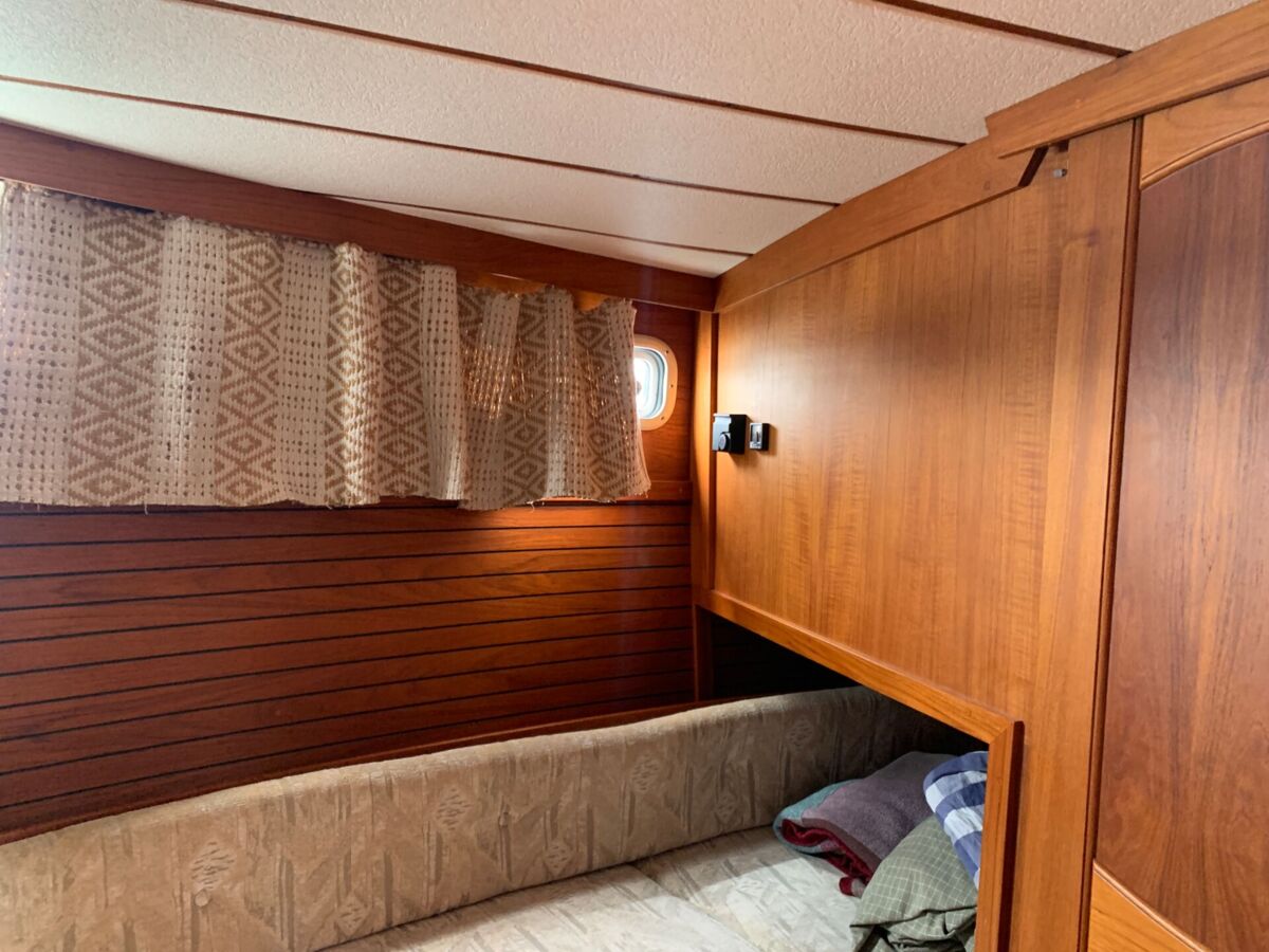 Motorsegler Nauticat 33 Sailing World Yachtmakler 33