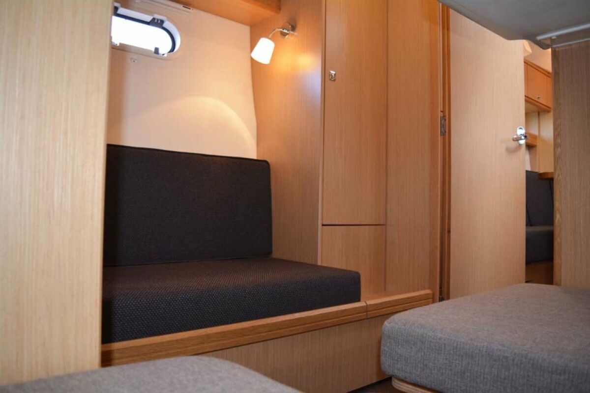 Motoryacht Bavaria Sport 35 Sailing World Yachtmakler Heiligenhafen 41