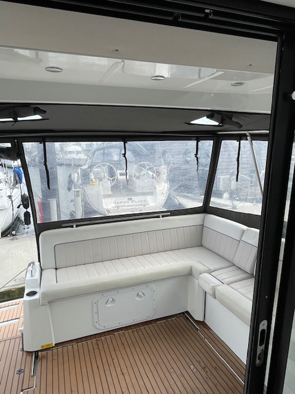 Motoryacht Jeanneau NC 33 Sailing World Yachtbrokers 8