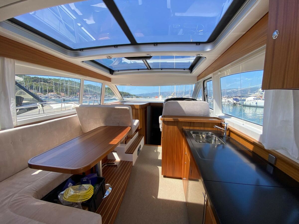 Motoryacht Nimbus 405 Coupe Sailing World Yachtbrokers 4