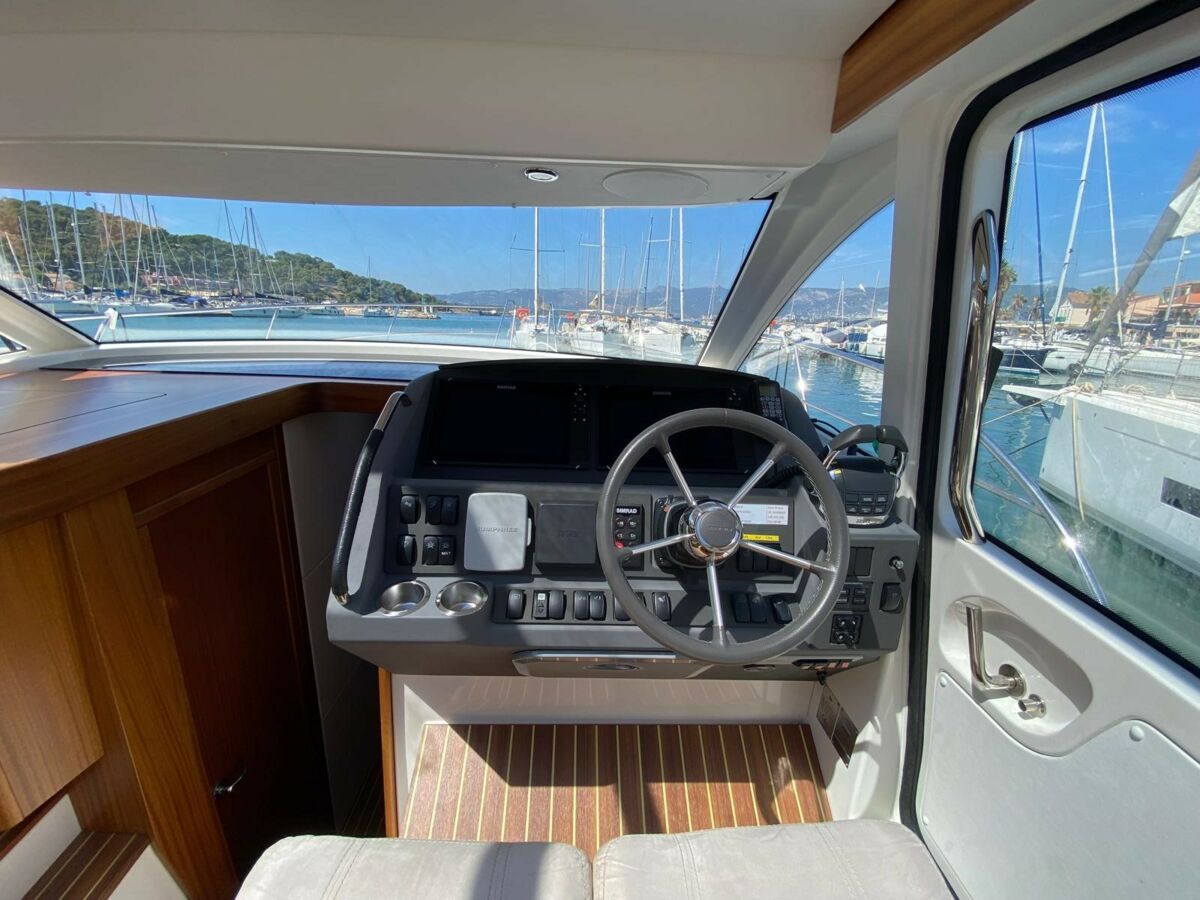 Motoryacht Nimbus 405 Coupe Sailing World Yachtbrokers 8