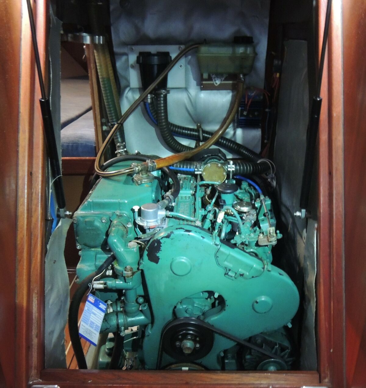 Sailing Yacht Bavaria 42 Sailing World Yachtbrokers 47