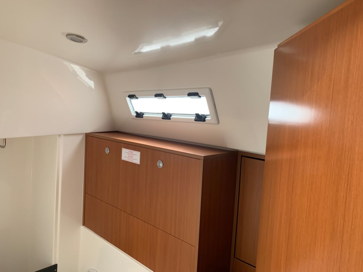 Sailing Yacht Bavaria Cruiser 32 Sailing World Yachtbrokers 15