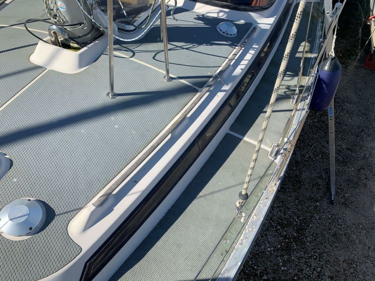 Sailing Yacht Beneteau Evasion 37 Ketch Sailing World Yachtbrokers Heiligenhafen 24