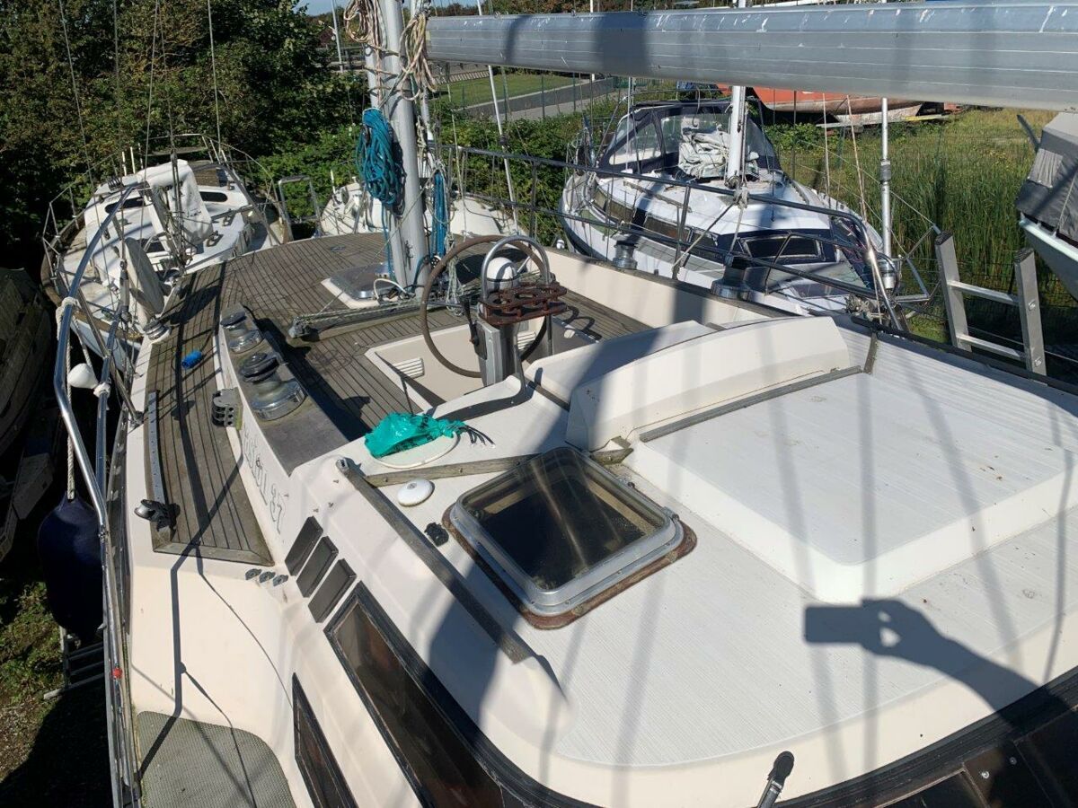 Sailing Yacht Beneteau Evasion 37 Ketch Sailing World Yachtbrokers Heiligenhafen 30