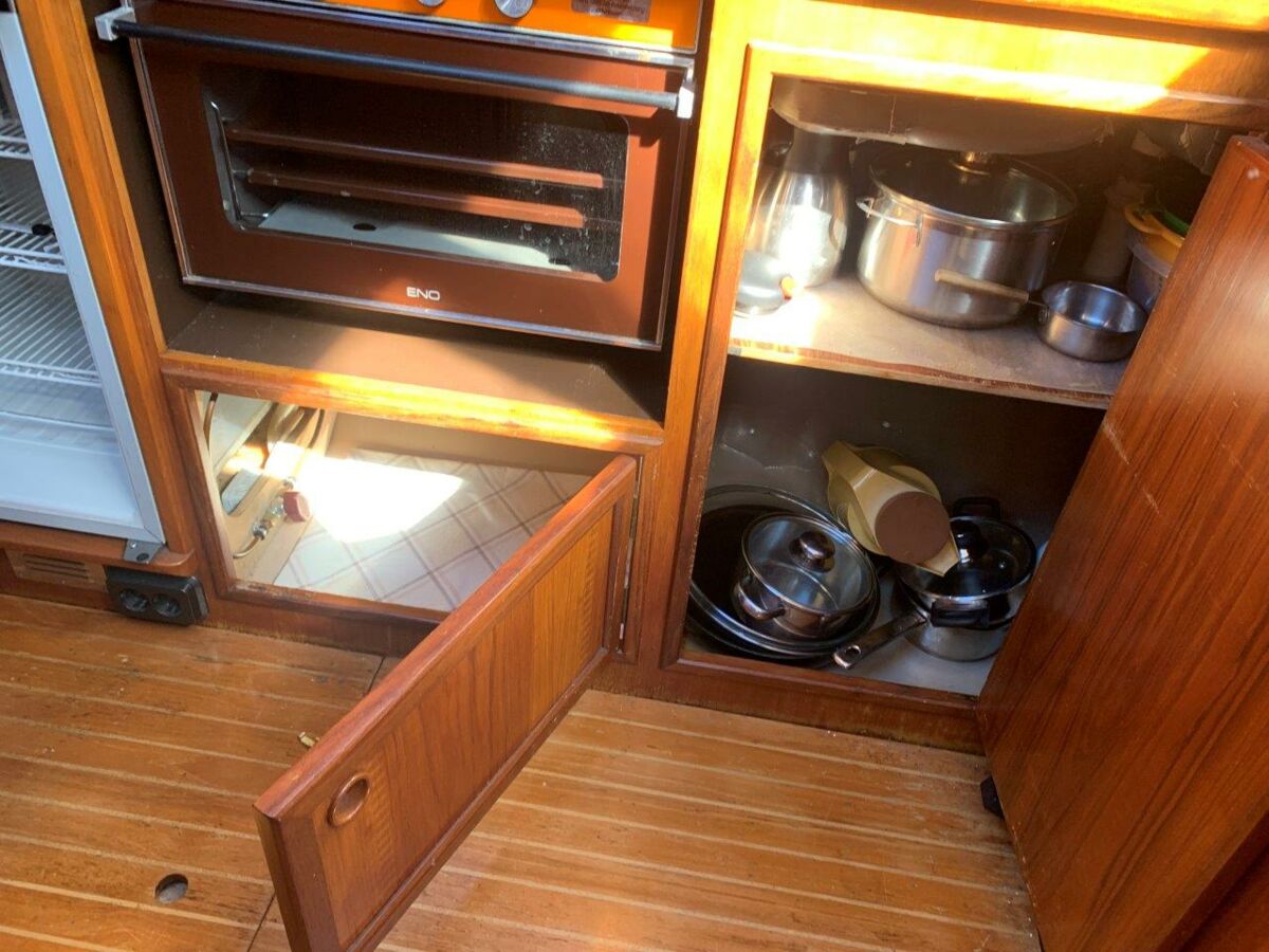 Sailing Yacht Beneteau Evasion 37 Ketch Sailing World Yachtbrokers Heiligenhafen 59