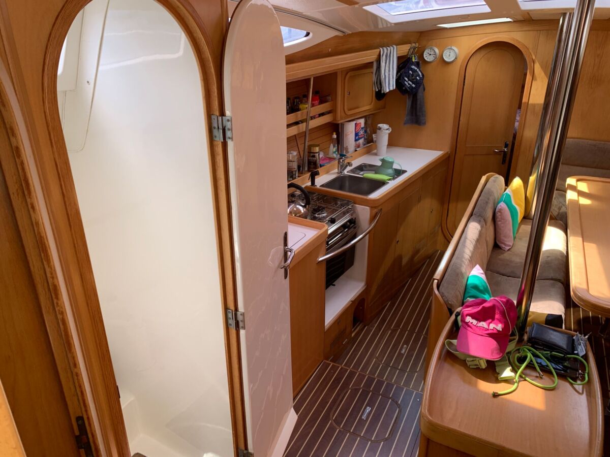 Sailing Yacht Feeling 39 DI Sailing World Yachtbrokers 4