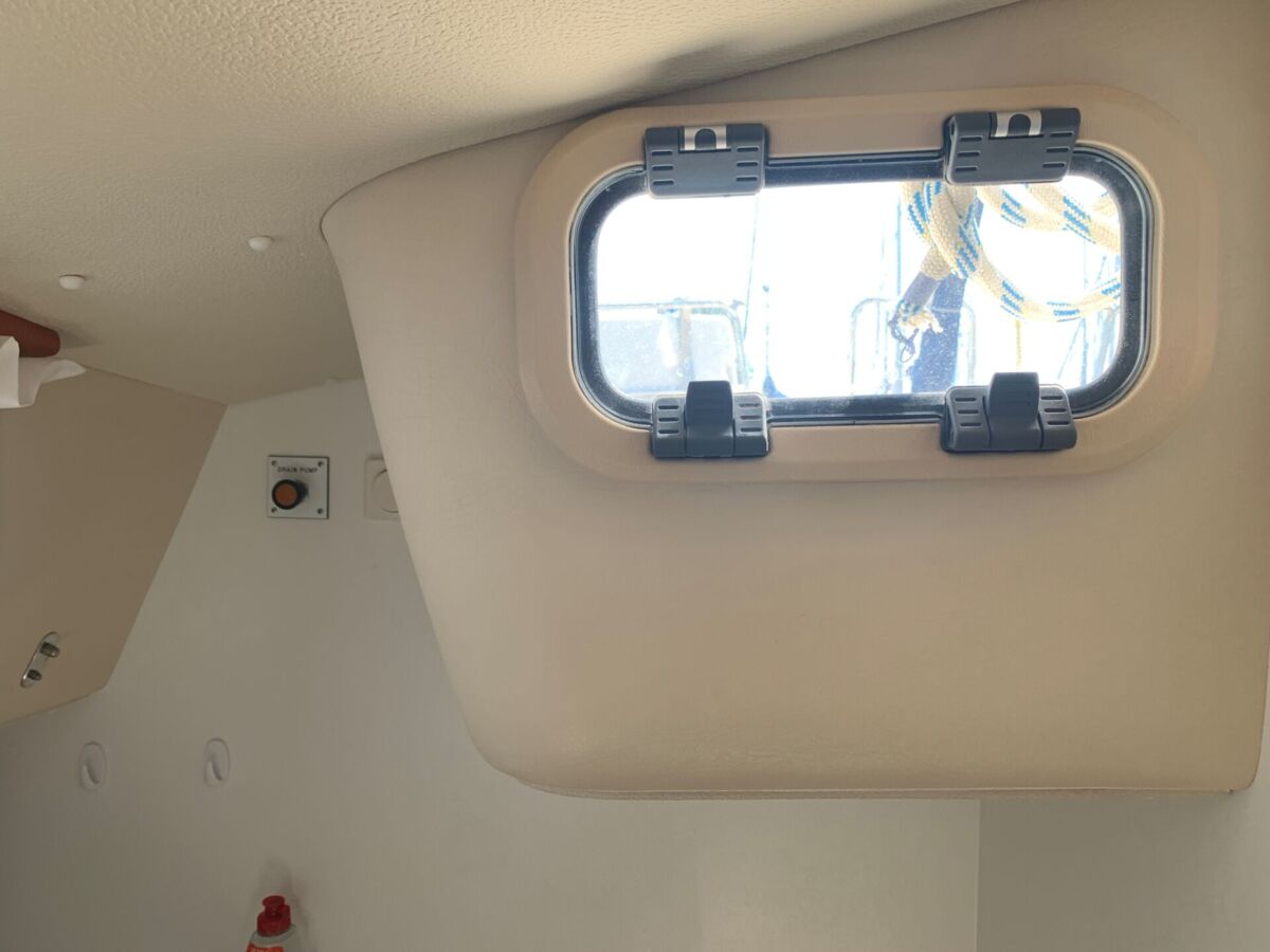 Sailing Yacht Hallberg-Rassy 34 Sailing World Yachtmakler Heiligenhafen 39