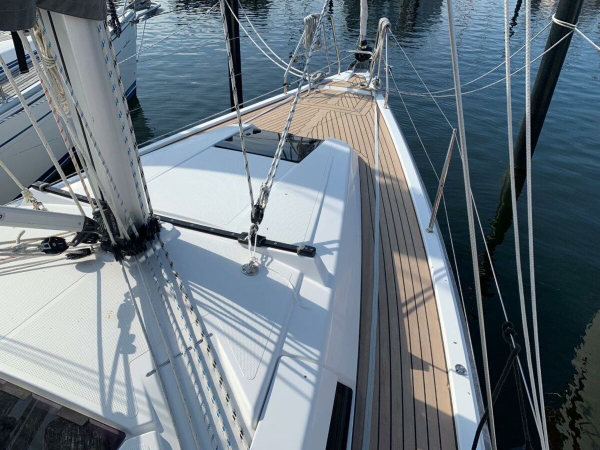 Sailing Yacht Hanse 348 Sailing World Yachtbrokers Heiligenhafen 9