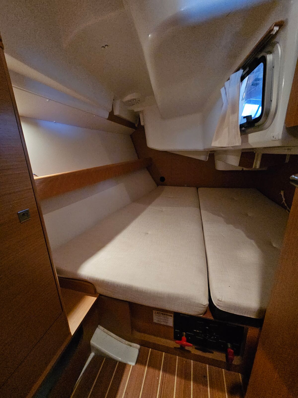 Sailing Yacht Jeanneau Sun Odyssey 36i Sailing World Yachtmakler Heiligenhafen 17