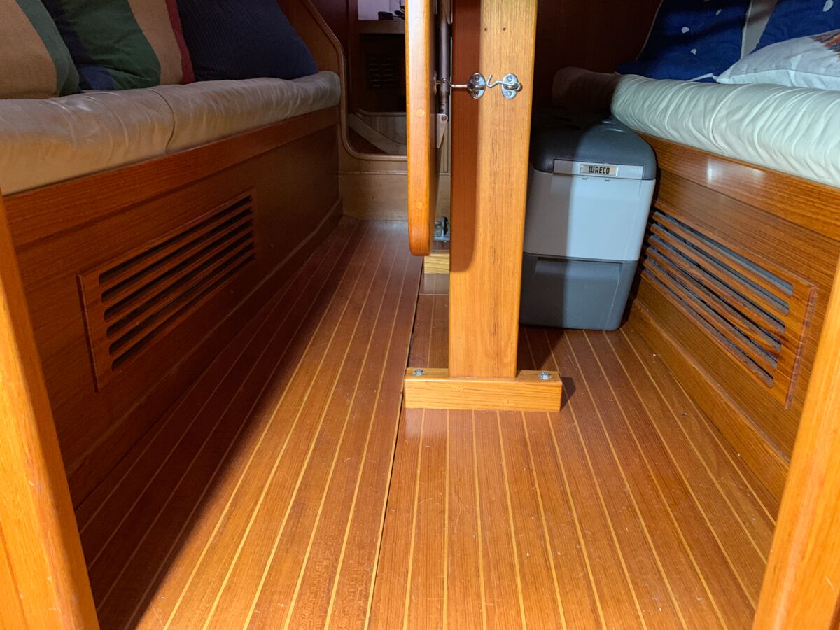 Sailing Yacht Wasa 370 Sailing World Yachtbrokers 28