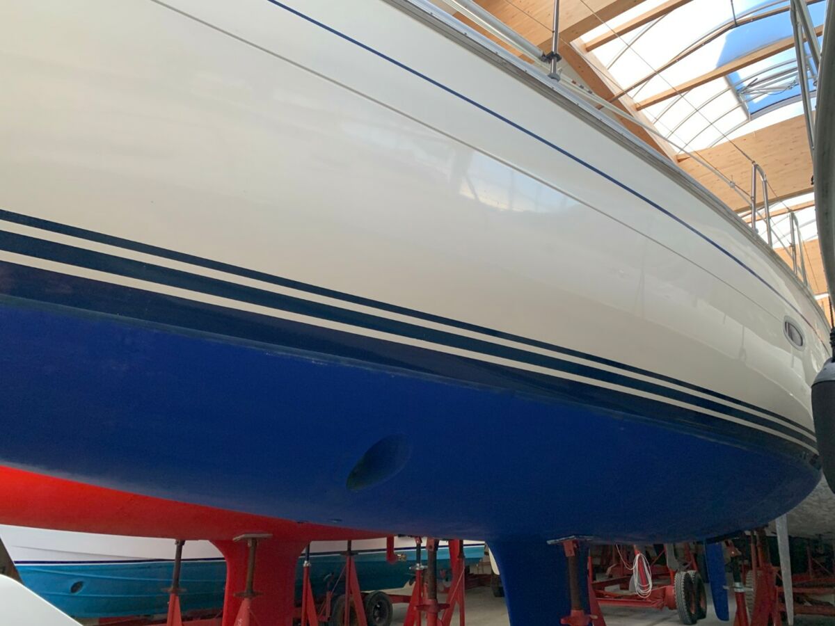 Segelyacht Bavaria 37 Cruiser Sailing World Yachtmakler 31 (1)