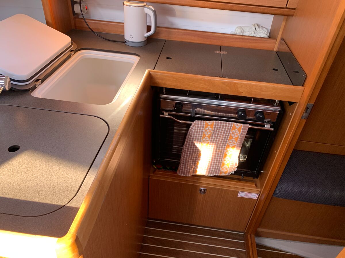 Segelyacht Bavaria Cruiser 33 Sailing World Yachtbrokers Heiligenhafen 26