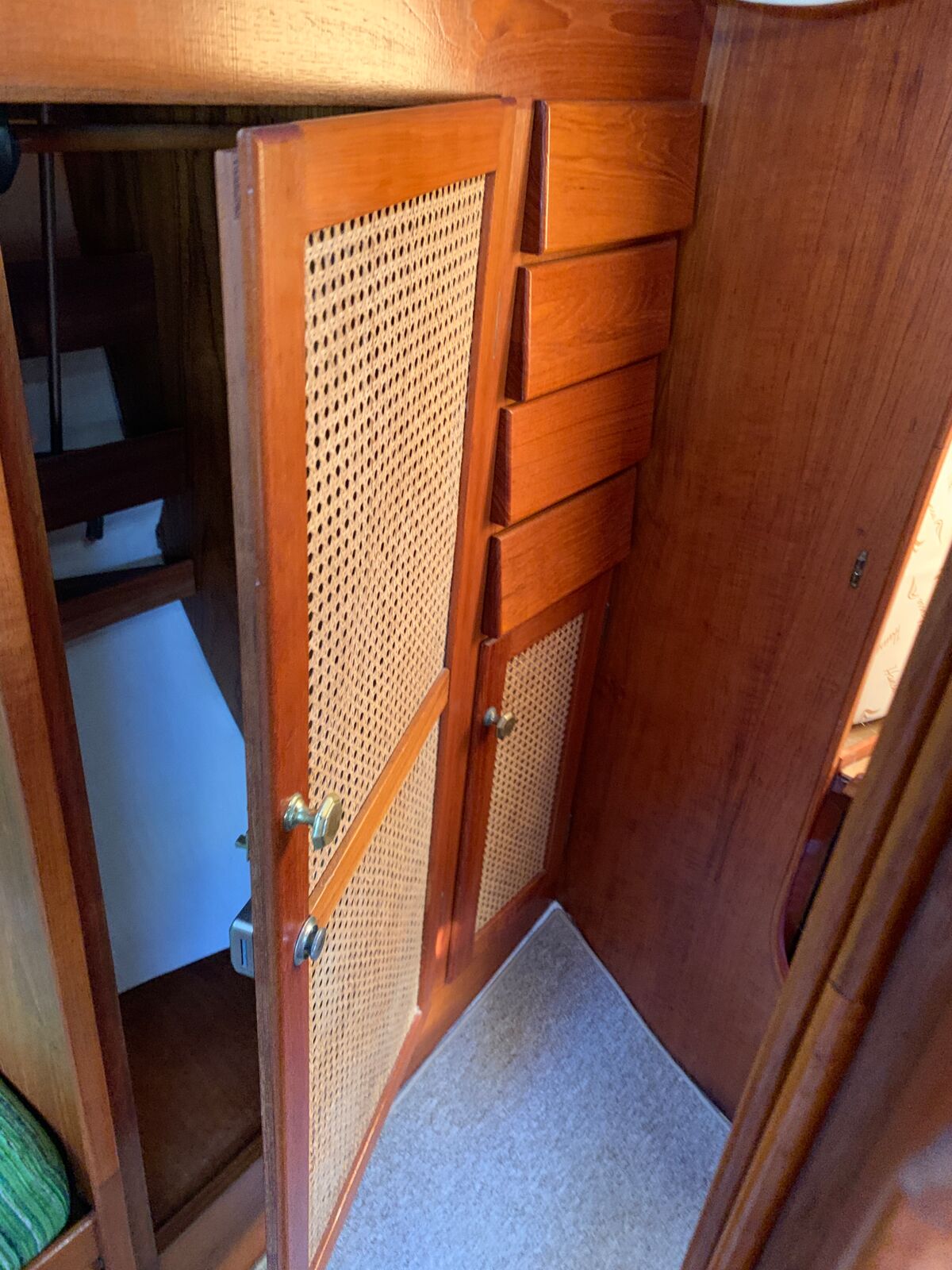Segelyacht Beason 31 Sailing World Yachtmakler Heiligenhafen 40