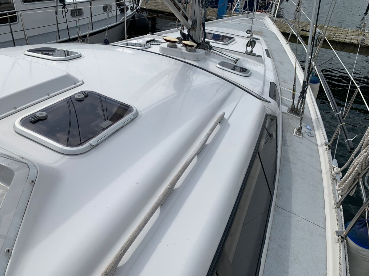 Segelyacht Dehler 41 Decksalon Sailing World Yachtmakler 10