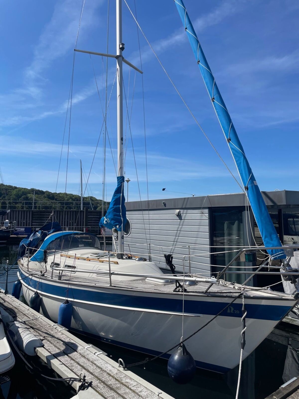 Segelyacht Hallberg-Rassy 29 Sailing World Yachtbrokers 4