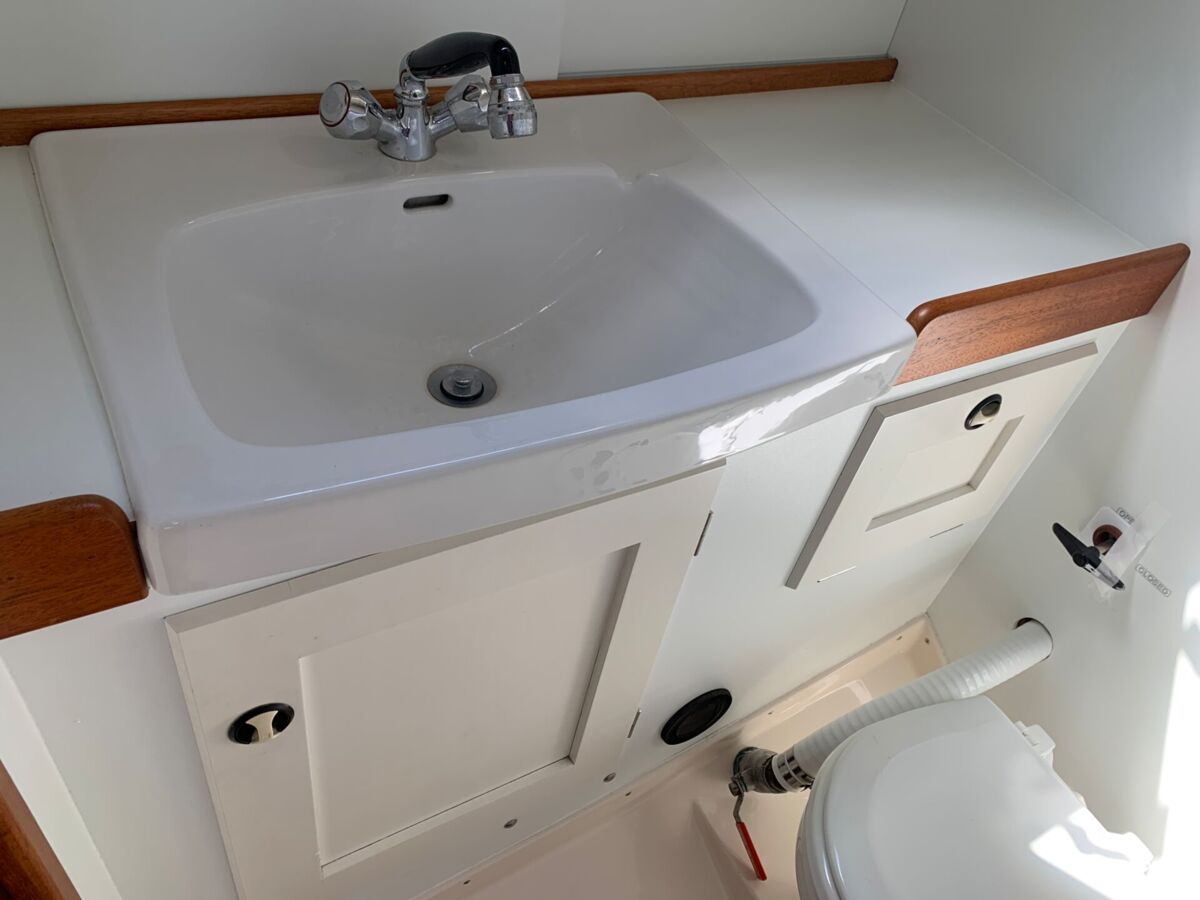Segelyacht Hallberg-Rassy 34 Sailing World Yachtbrokers 27