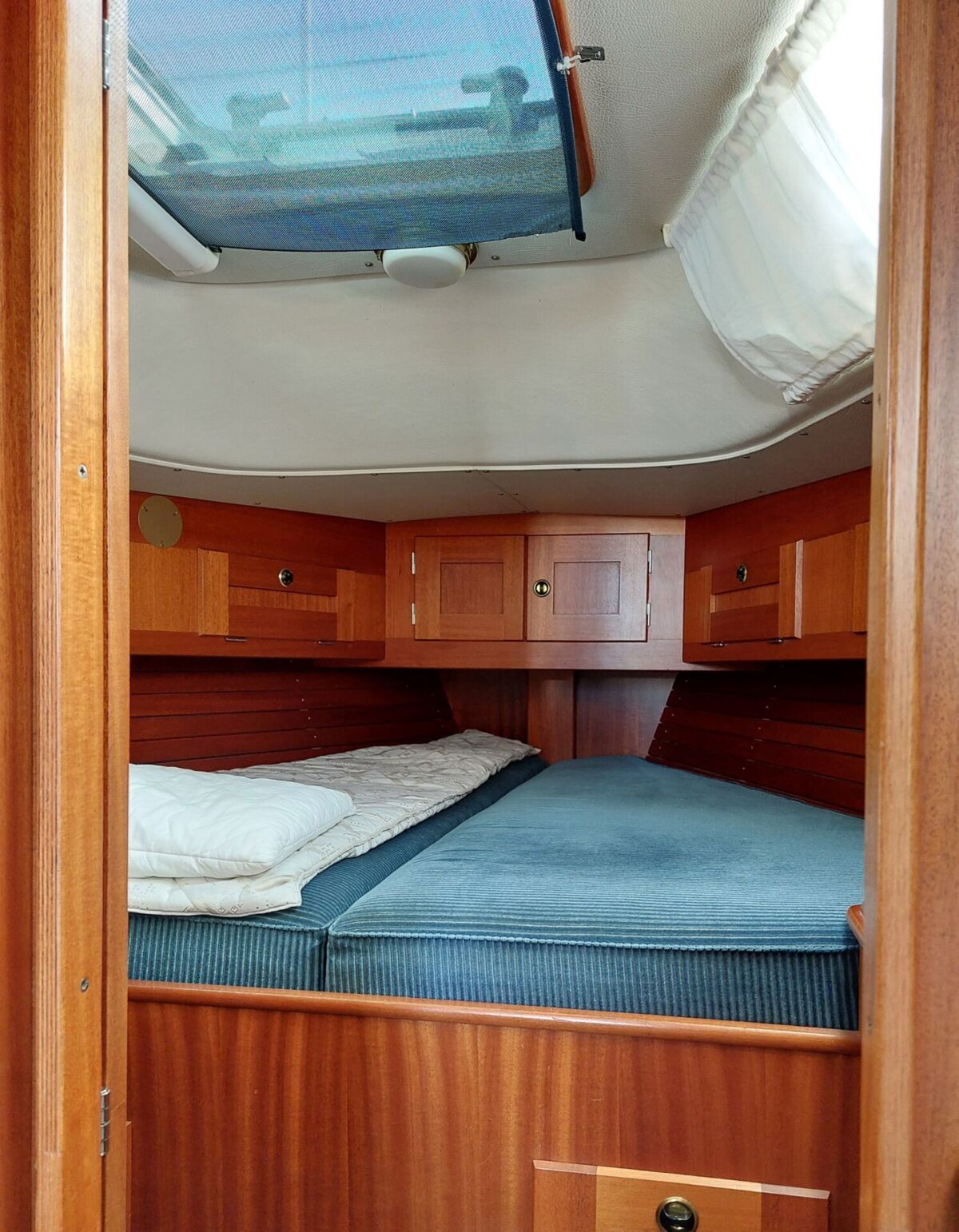 Segelyacht Hallberg-Rassy 34 Sailing World Yachtbrokers 9