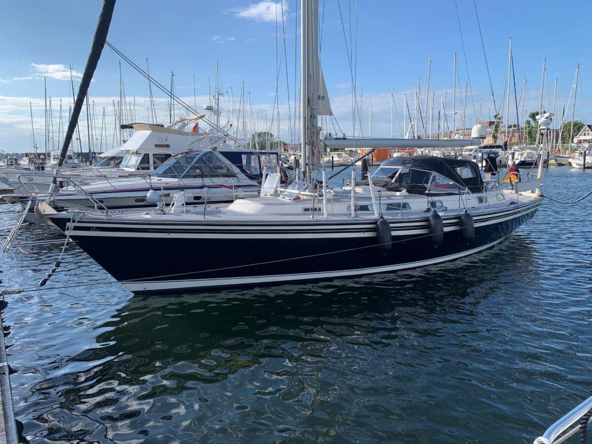 Segelyacht Hallberg-Rassy 45 Sailing World Yachtmakler Heiligenhafen 6