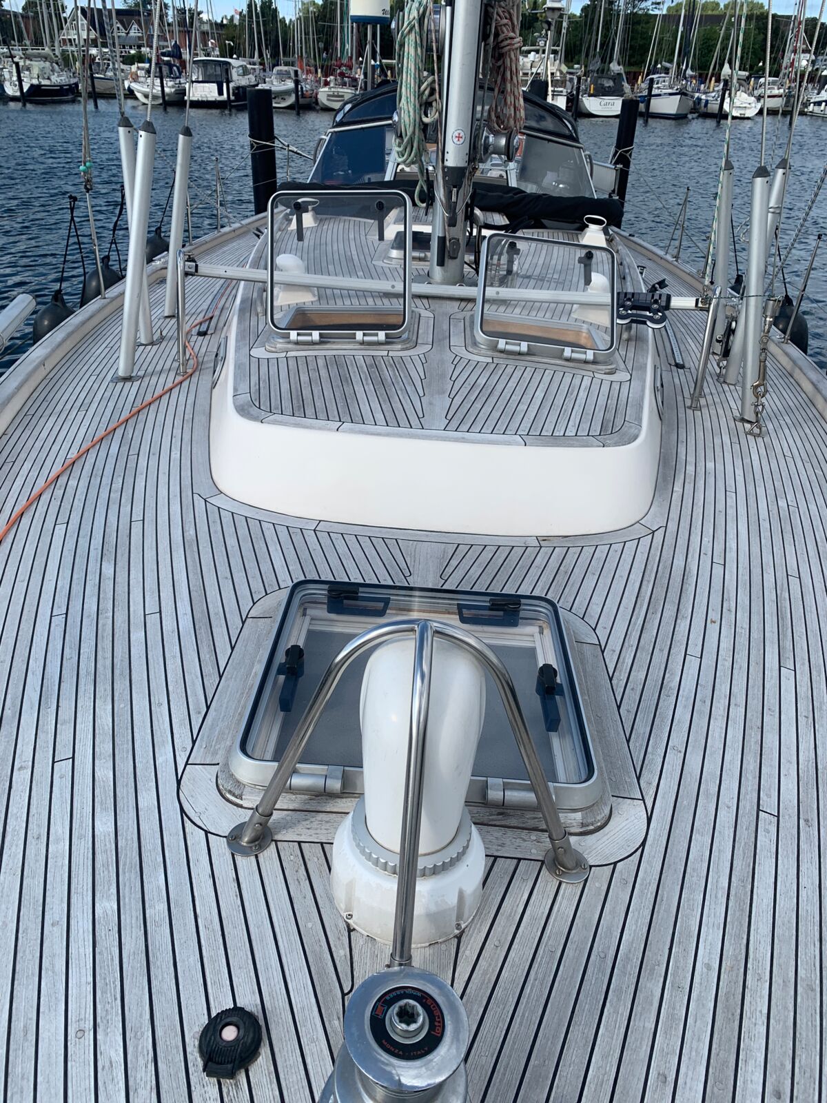 Segelyacht Hallberg-Rassy 45 Sailing World Yachtmakler Heiligenhafen 7