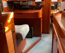 Segelyacht Hallberg-Rassy 45 Sailing World Yachtmakler Heiligenhafen 77