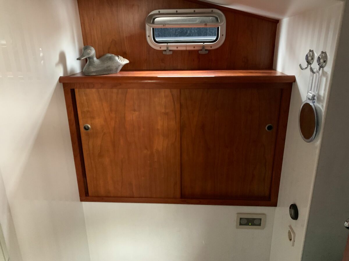 Vacance-1300-motoryacht-sailing-world-yachtbrokers-22