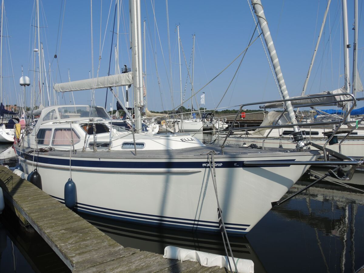 Deck Salon Segelyacht Nordship 35 DS Sailing World Yachtbrokers Heiligenhafen2