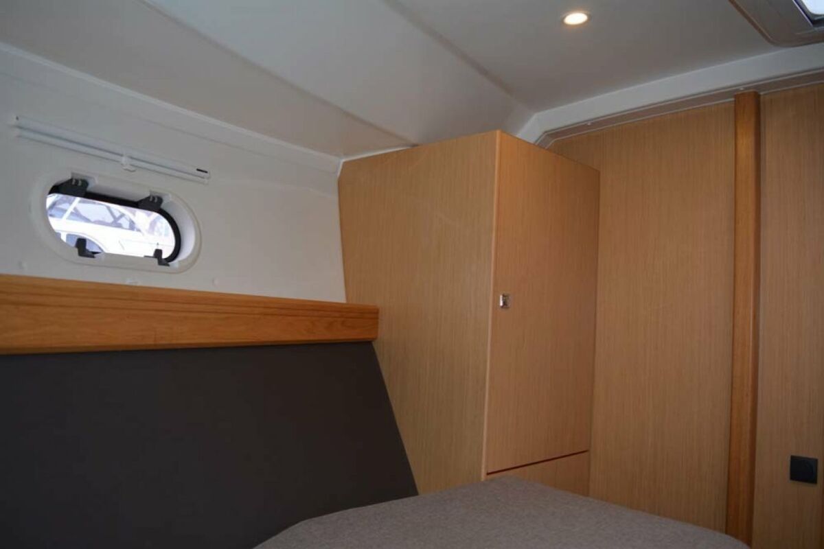 Motoryacht Bavaria Sport 35 Sailing World Yachtmakler Heiligenhafen 31