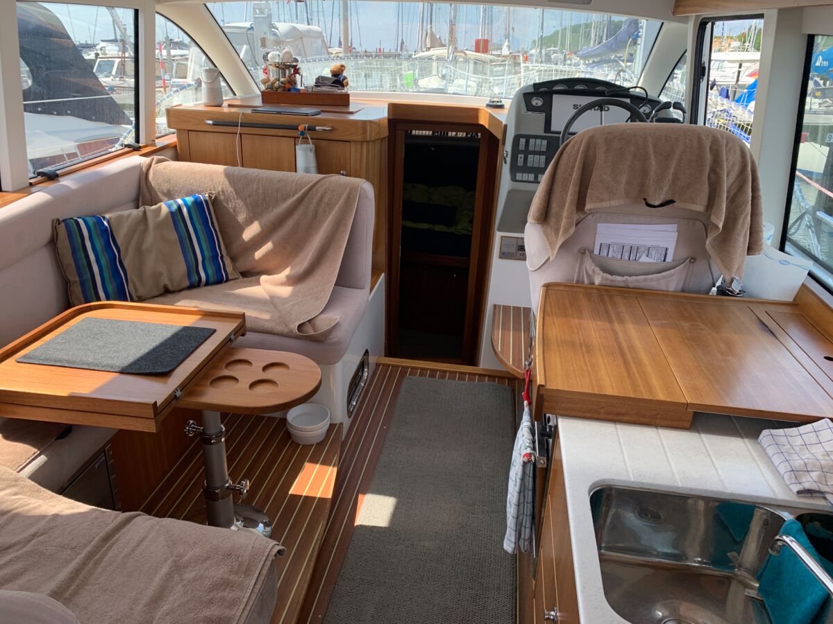 Motoryacht Nimbus 365 Coupe Sailing World Yachtmakler Heiligenhafen 6
