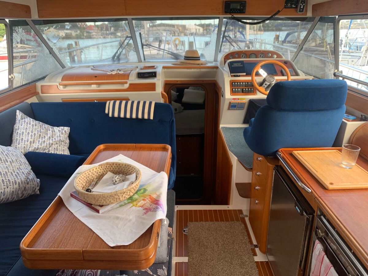 Motoryacht Nimbus 380 Carisma Fly Sailing World Yachtbrokes Heiligenhafen 10