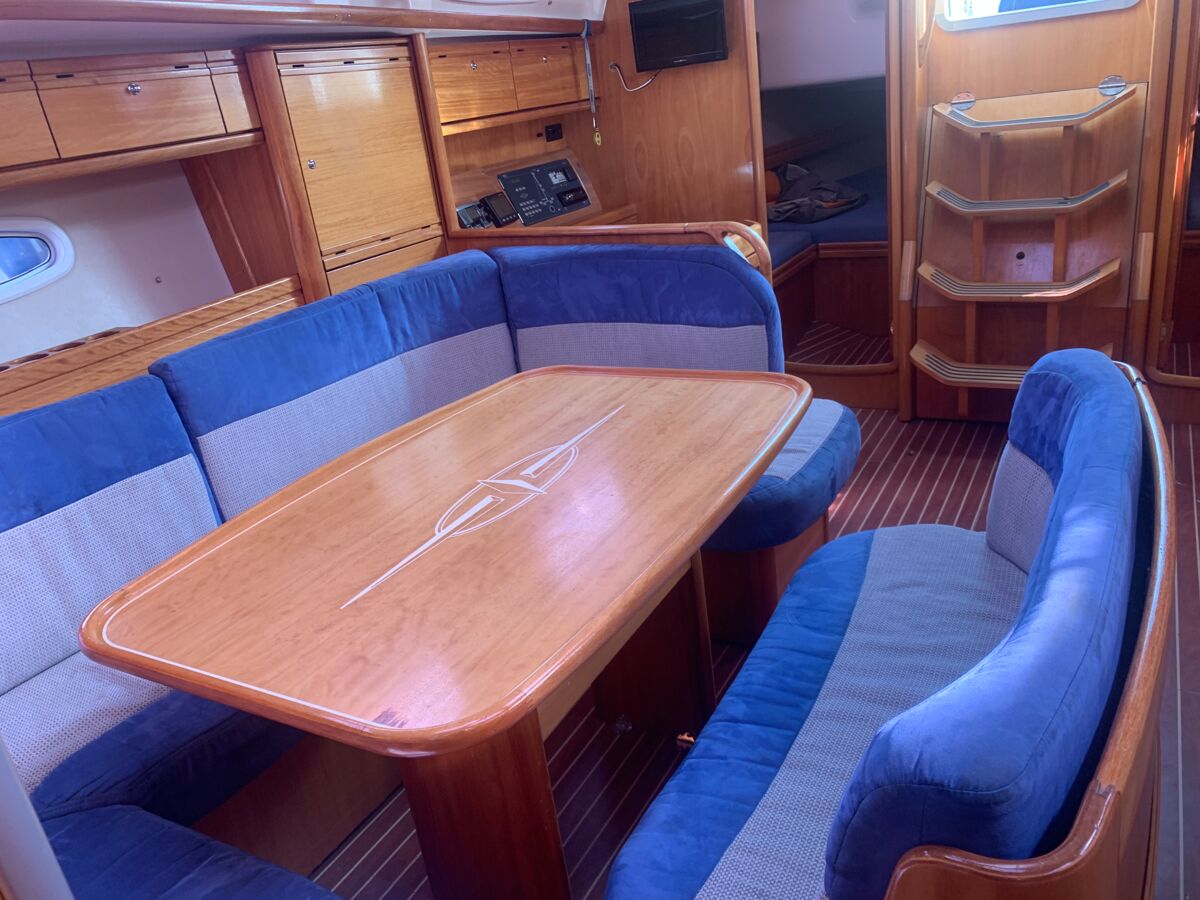 Sailing Yacht Bavaria 40 Cruiser Sailing World Yachtmakler Heiligenhafen 19