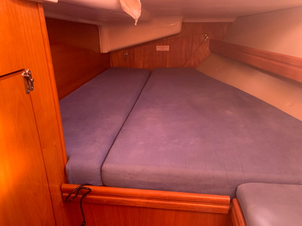 Sailing Yacht Bavaria 40 Cruiser Sailing World Yachtmakler Heiligenhafen 24