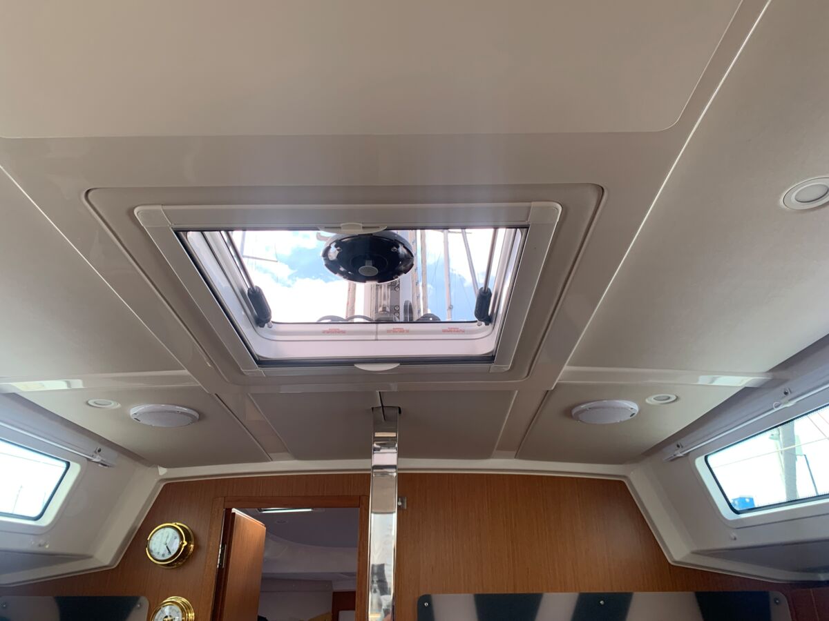 Sailing Yacht Bavaria Cruiser 38 Sailing World Yachtbrokers Heiligenhafen 13