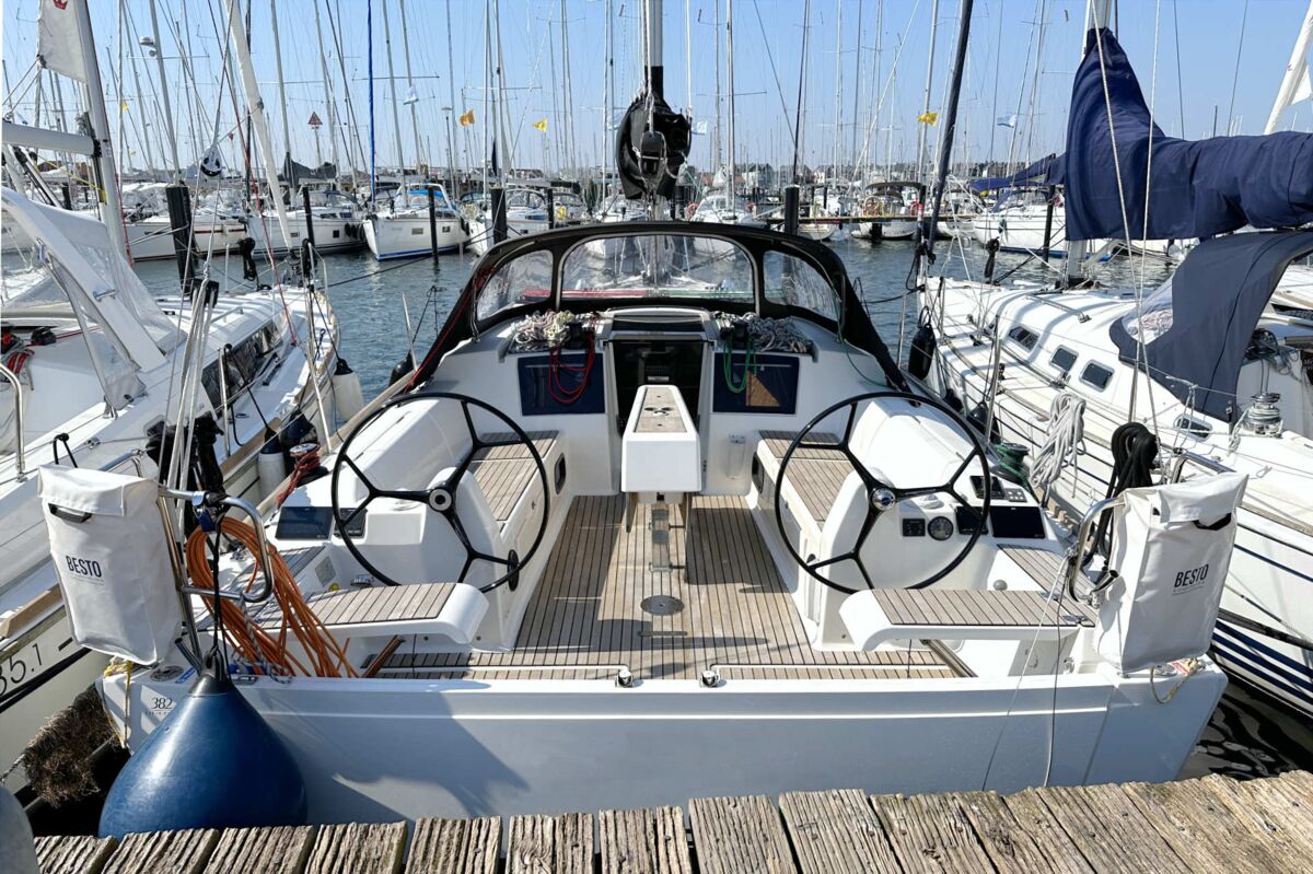 Sailing Yacht Dufour 382 Sailing World Yachtbrokers Heiligenhafen 1 neu