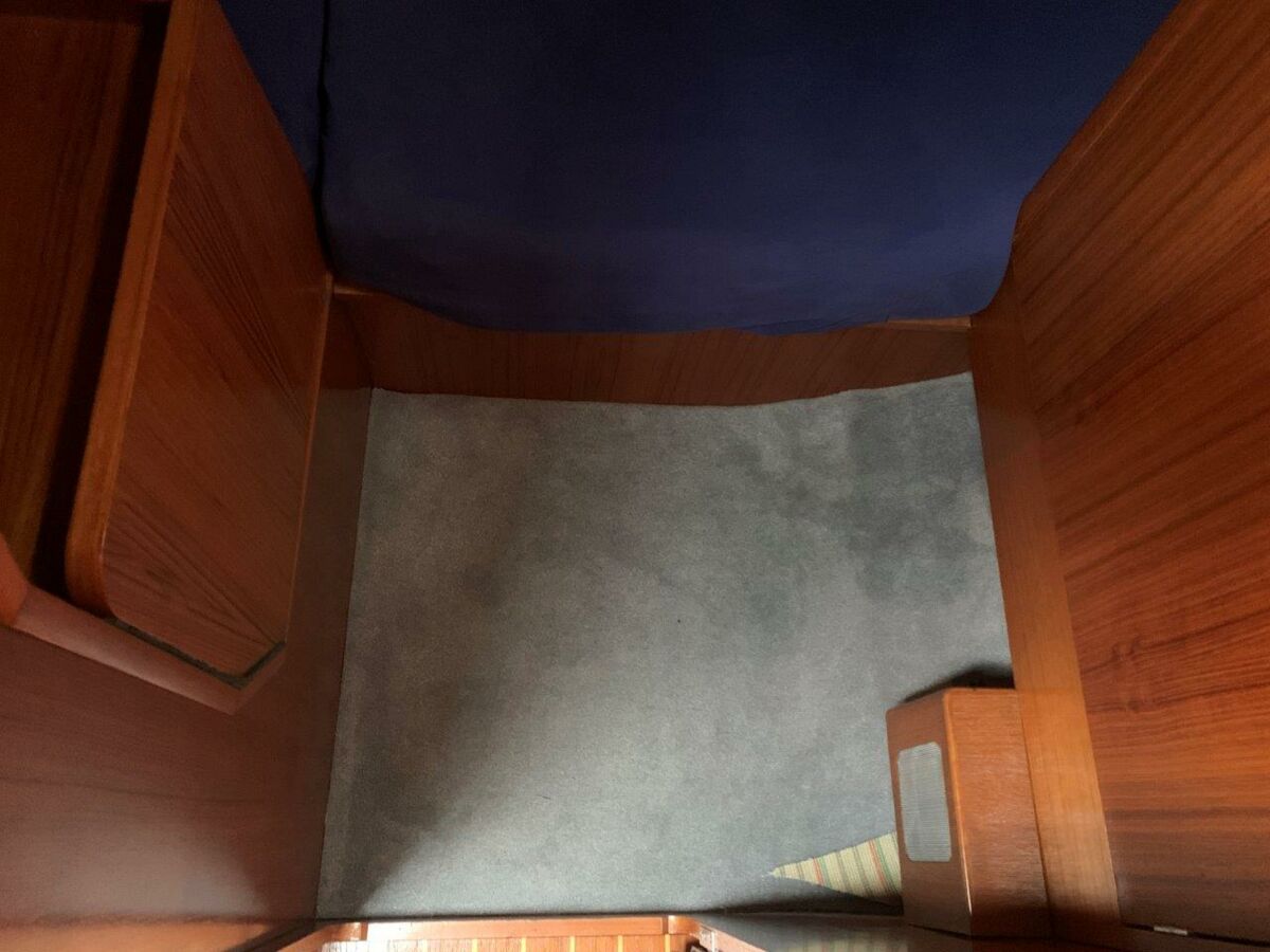 Sailing Yacht Jeanneau Sun Odyssey 32.2 Sailing World Yachtbrokers Heiligenhafen 33
