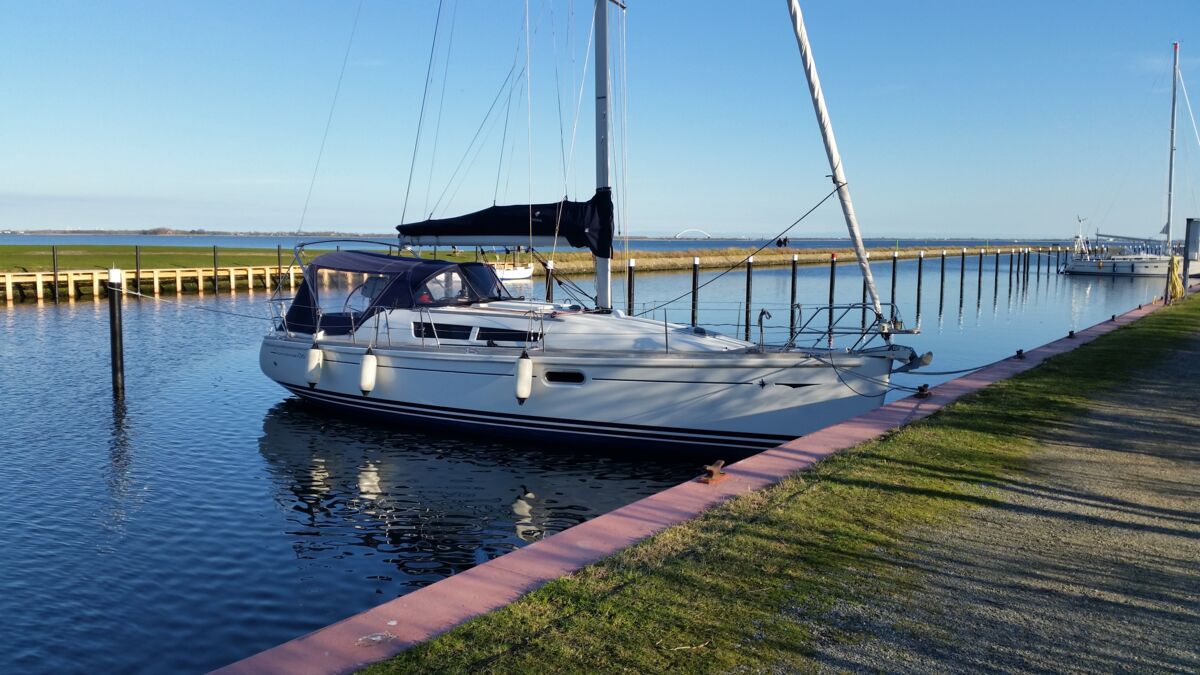 Sailing Yacht Jeanneau Sun Odyssey 36i Sailing World Yachtmakler Heiligenhafen 1