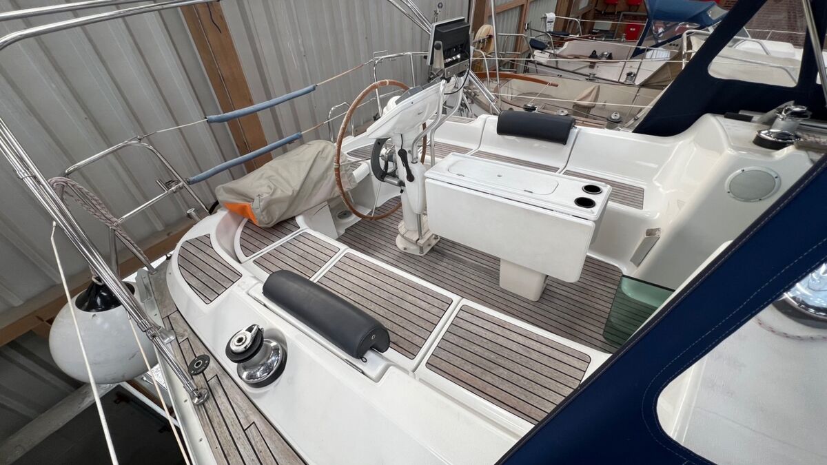 Sailing Yacht Jeanneau Sun Odyssey 37 -8