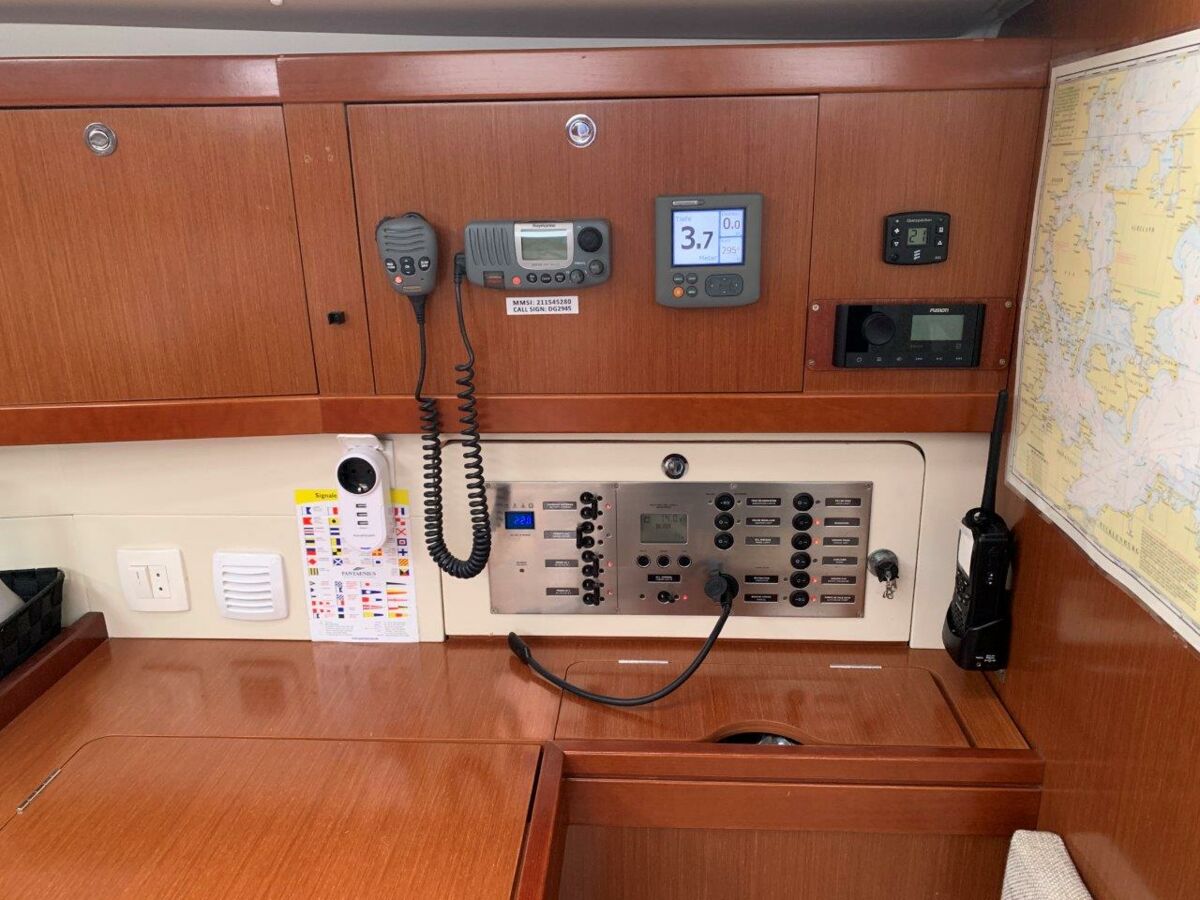 Segelyacht Beneteau Oceanis 46 Sailing World Yachtmakler 47