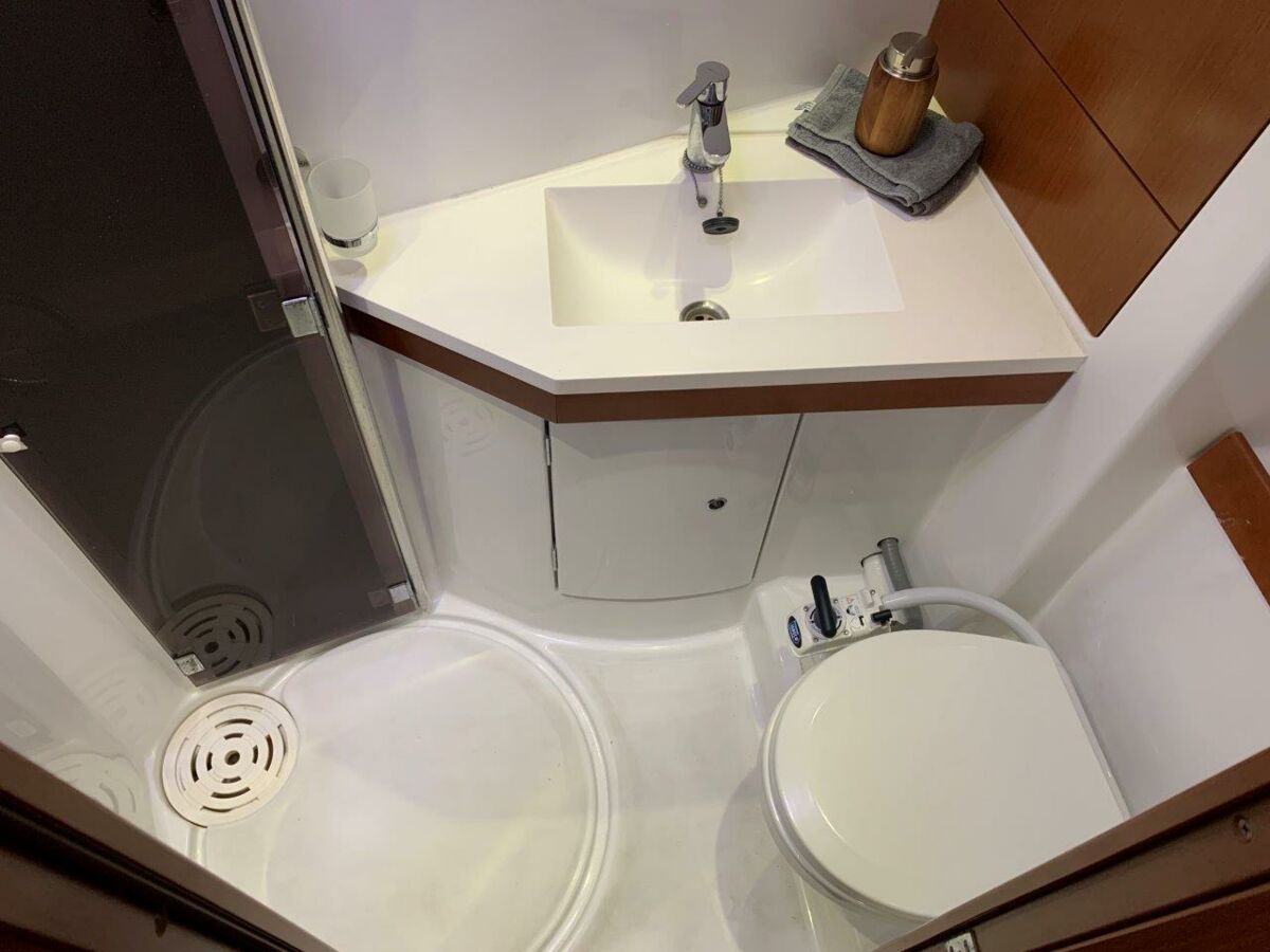 Segelyacht Beneteau Oceanis 46 Sailing World Yachtmakler 55