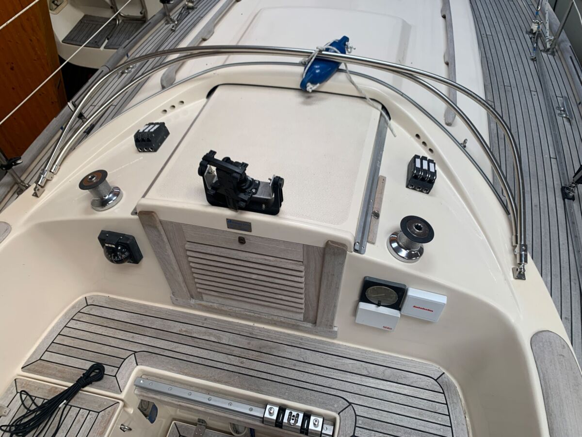 Segelyacht Hallberg-Rassy 29 Sailing World Yachtbrokers 22