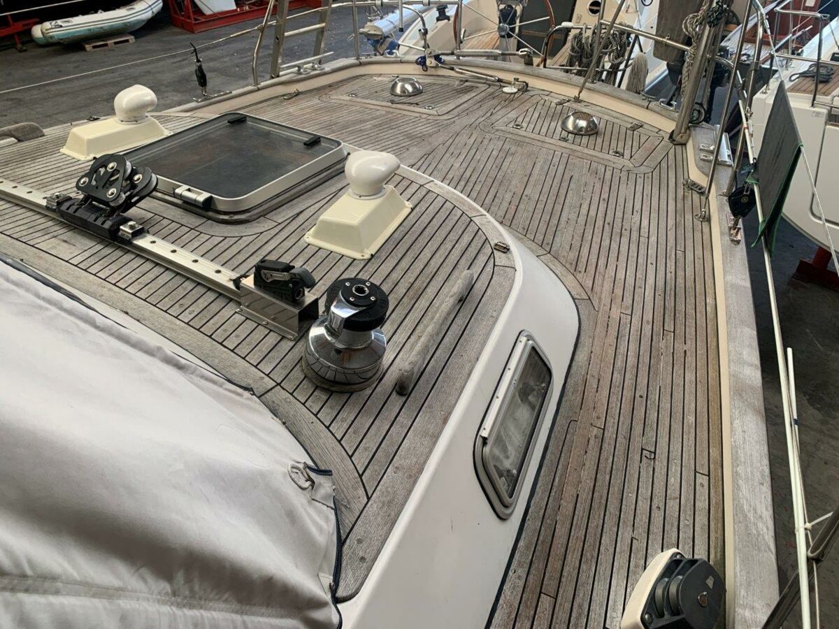 Segelyacht Hallberg-Rassy 45 Sailing World Yachtmakler   (93)