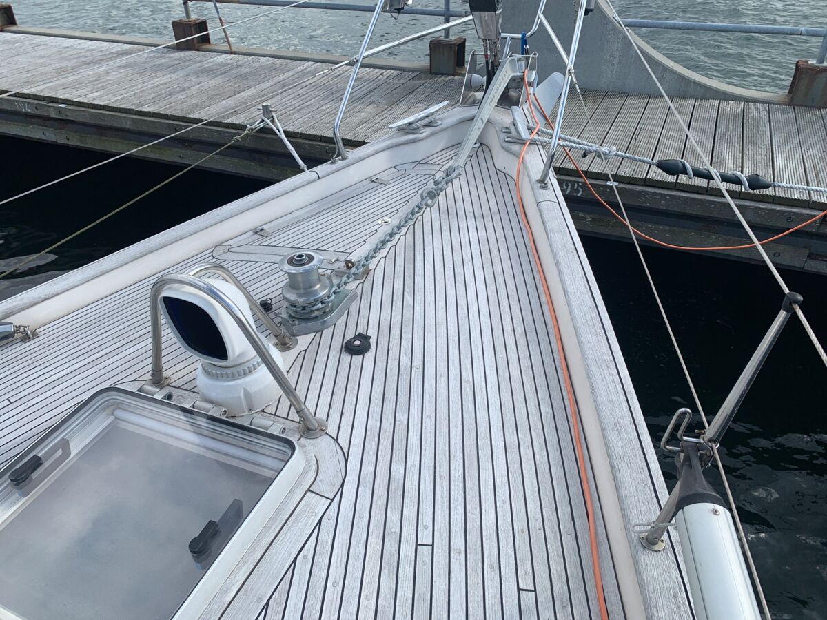 Segelyacht Hallberg-Rassy 45 Sailing World Yachtmakler Heiligenhafen 14