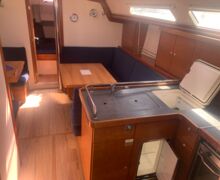 Segelyacht Hanse 370 Sailing World Yachtbrokers Heiligenhafen 3